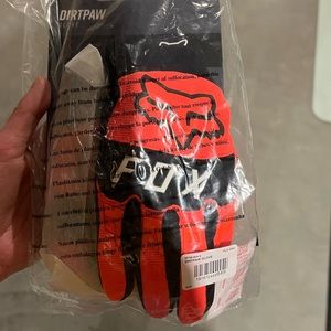 NWT Fox men’s S dirtpaw gloves
